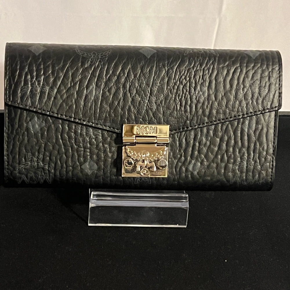 MCM Tracy Crossbody Wallet in Visetos
